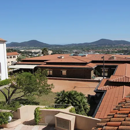 Domaine Des Gueules Cassees Hotel 3*
