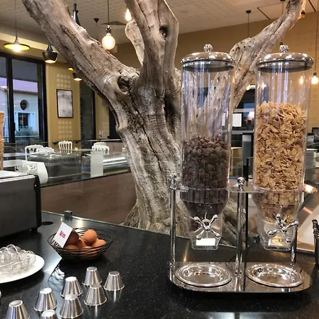 Domaine Des Gueules Cassees Hotel 3*