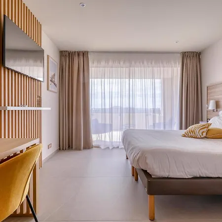 Domaine Des Gueules Cassees Hotel