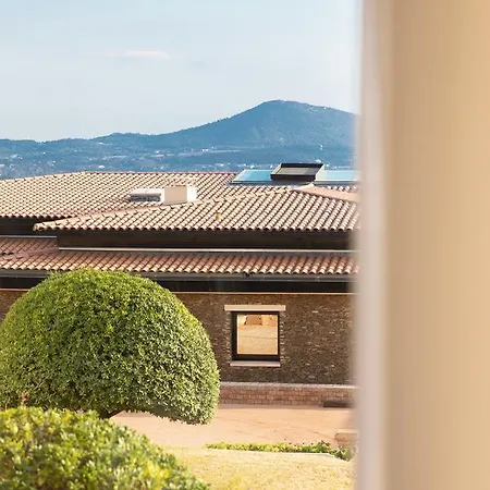 Domaine Des Gueules Cassees Hotel 3*