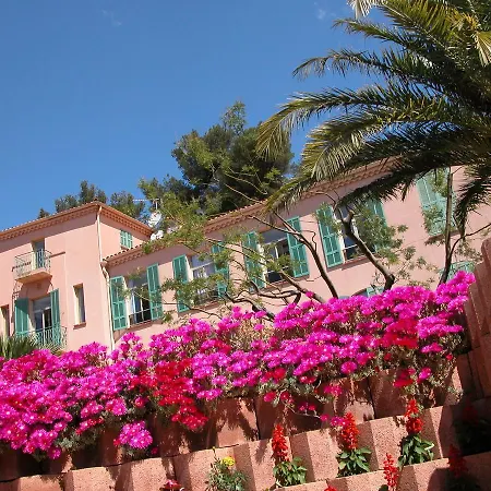 Domaine Des Gueules Cassees 3* La Valette-du-Var